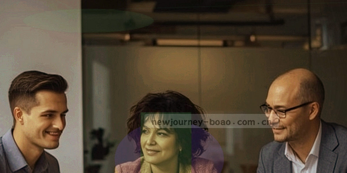 平滑曲面与光带交织的抽象画面，暖橙与紫色渐变形成时间流动感